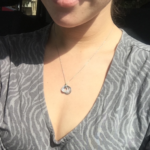 18K Diamond Tiffany 1837 Triple Interlocking Circle Pendant necklace - Picture 2 of 3